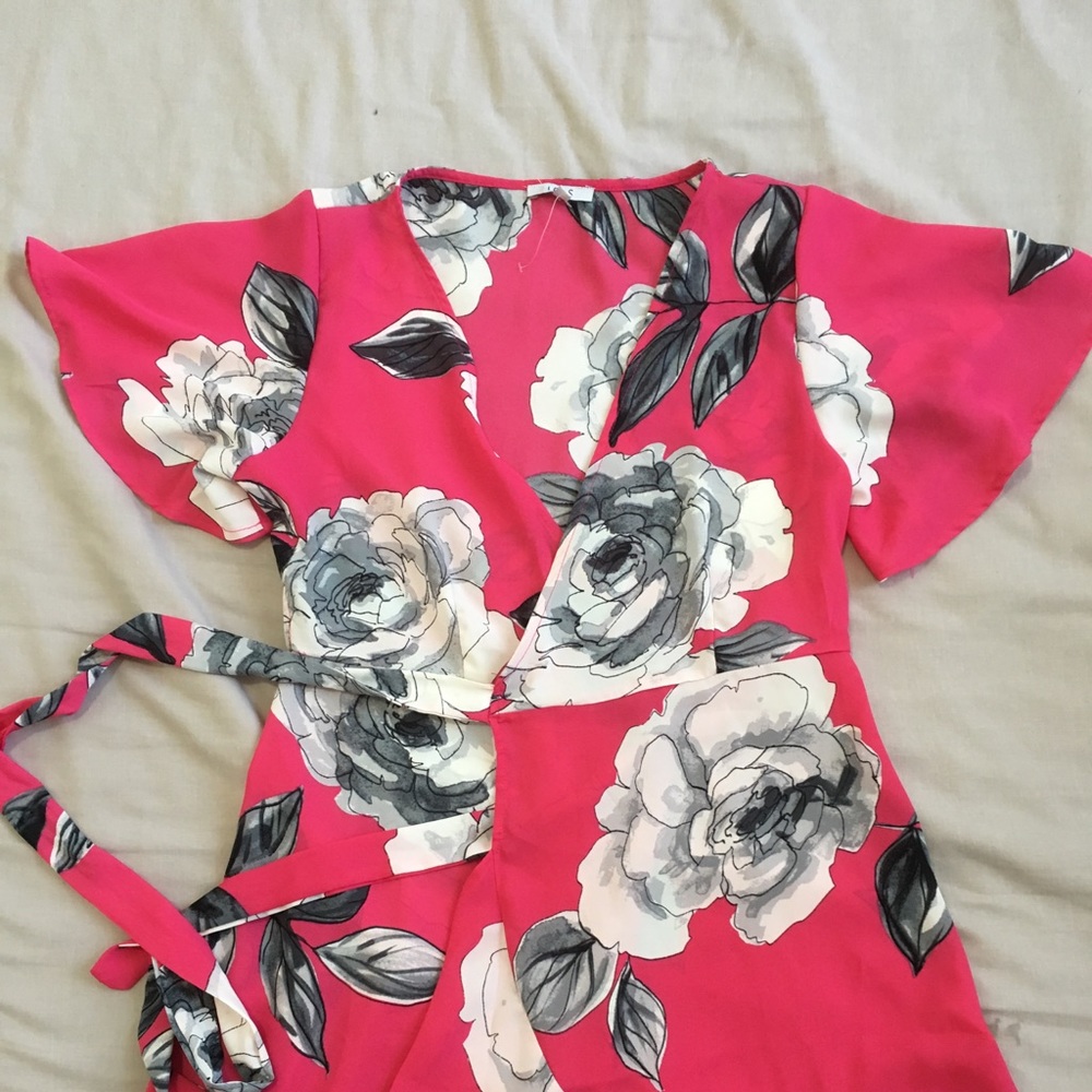 Wrap flower hot pink dress